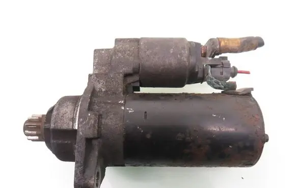 Volkswagen PASSAT B6 Starter motor 