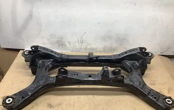 Lexus ES VII XZ10 Rear subframe 1210107047