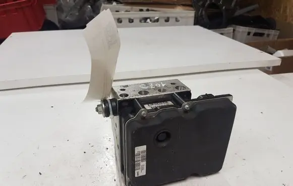 Peugeot 3008 I ABS Pump 265951738