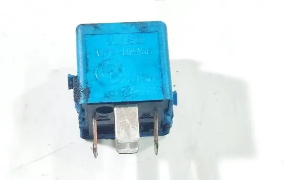 BMW 3 E46 Other relay 61366915327 v23134-k59-x313