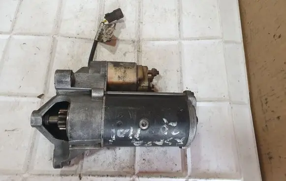 Citroen Xsara Picasso Starter motor D7R26