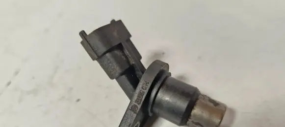 Toyota Corolla E120 E130 Crankshaft position sensor 0232103029