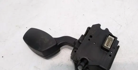 BMW 5 E60 E61 Indicator stalk 6951349