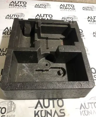 Toyota Auris 150 Tool box 6477702130