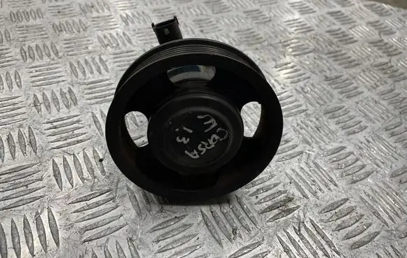 Opel Corsa E Water pump 55588014