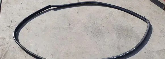 Toyota Auris E180 Front door rubber seal