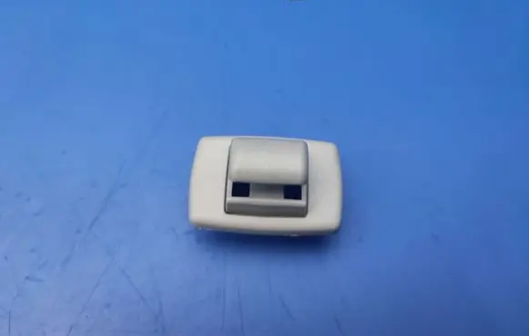 Sun visor clip/hook/bracket