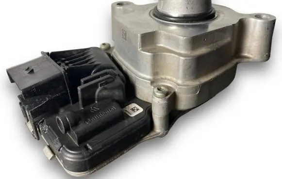 Maserati Levante Gearbox-reducer motor 670038803