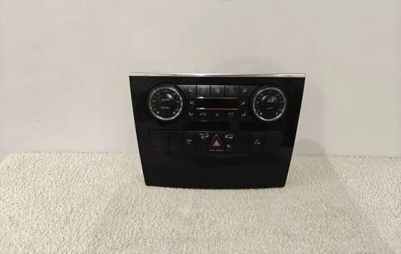 Mercedes-Benz ML W164 Climate control unit A2518205289 A2518700890 5HB96491548