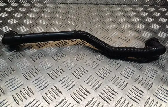 Audi A4 S4 B6 8E 8H Breather hose/pipe 8E0133889A