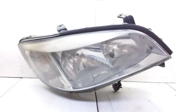 Opel Zafira A Headlight/headlamp 89100055