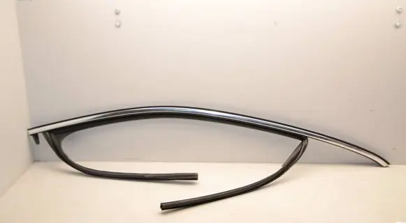 Skoda Octavia Mk3 (5E) Rubber seal front door (on door) 5E9837432A 5E9837644 12453