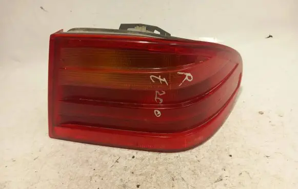Mercedes-Benz E W210 Rear/tail lights A2108204464 5159 197202