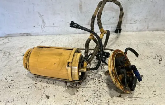 Volkswagen Touareg I In-tank fuel pump 7L6919679C