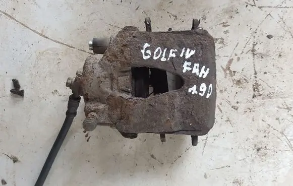 Volkswagen Golf IV Front brake caliper