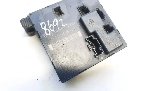 Mercedes-Benz E W211 Door control unit/module 2118201526 356805