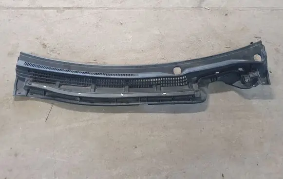 Toyota Prius (XW30) Wiper trim 5578147090
