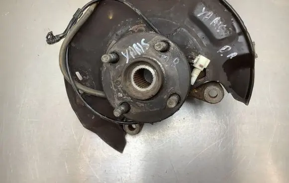 Toyota Yaris Rear wheel hub