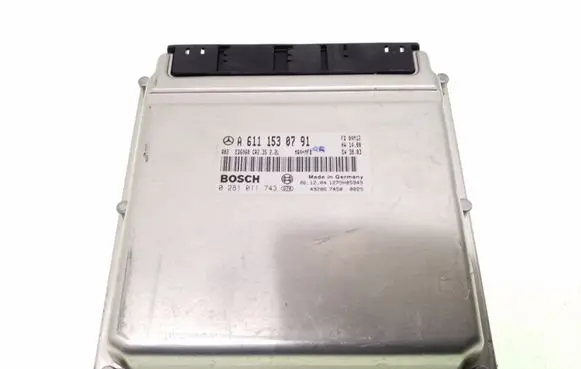 Mercedes-Benz Sprinter W901 W902 W903 W904 Engine control unit/module A6111530791 0281011743