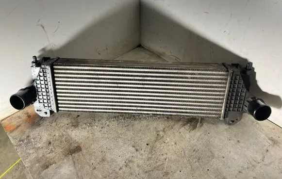Iveco Daily 6th gen Intercooler radiator 5802037643