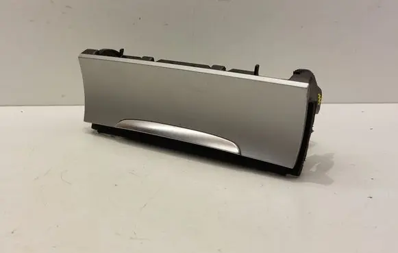 Ashtray (front)