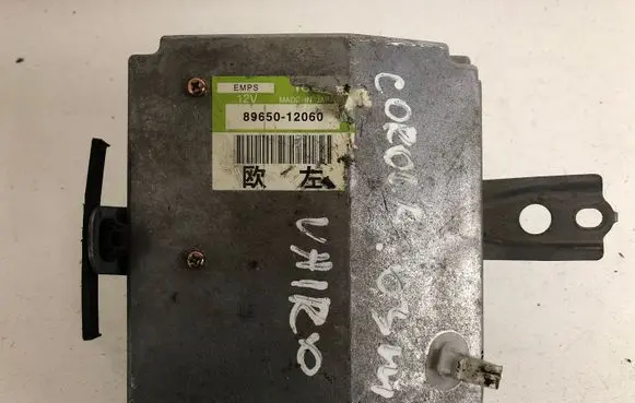 Toyota Corolla E120 E130 Steering rack control module 8965012060