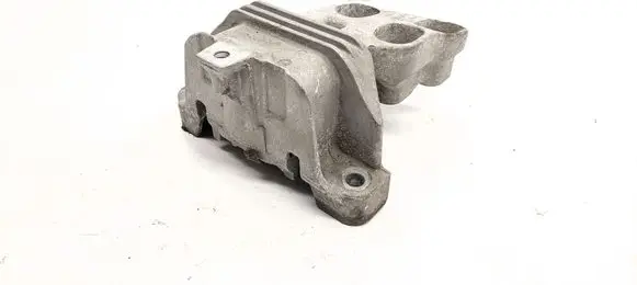 Mercedes-Benz GLA W156 X156 Engine mount bracket 