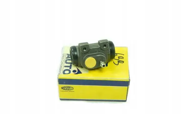 Renault Clio I Rear brake cylinder bsw0199