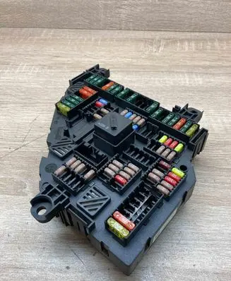BMW 7 F01 F02 F03 F04 Fuse module 9234423 1703345