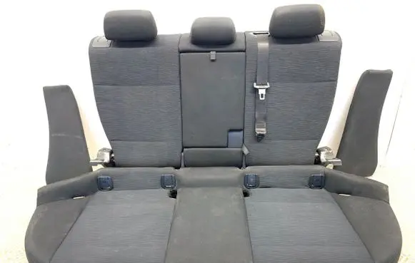 BMW X1 E84 Second row seats 