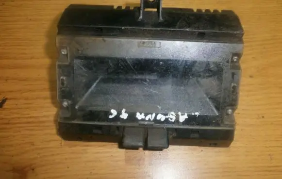 Renault Laguna I Screen/display/small screen 7700822081