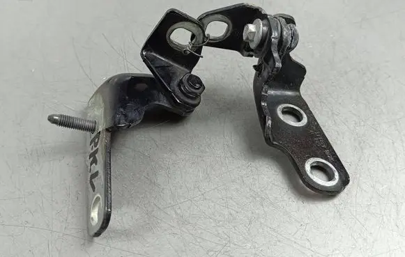 Front door hinge set