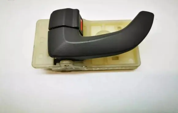 Rear door interior handle