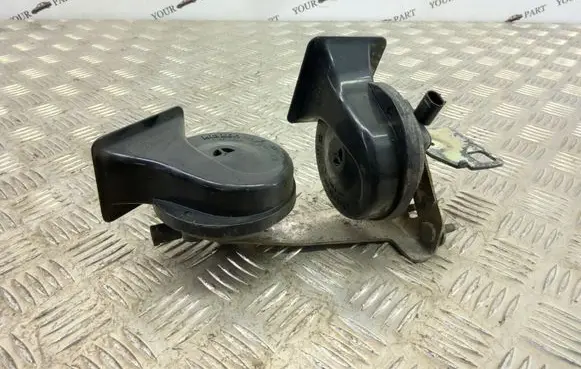 BMW 5 E60 E61 Horn signal 6935709