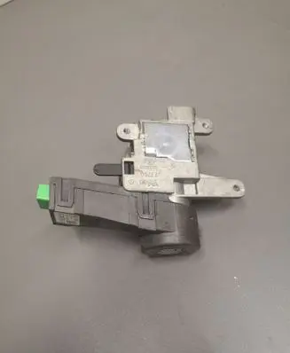 Volvo XC70 Ignition lock 8626324