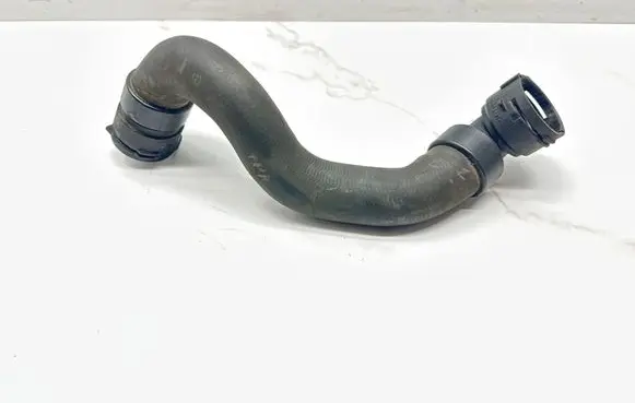 Opel Astra J Engine coolant pipe/hose 565563897 13251435