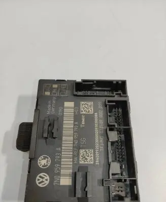 Skoda Yeti (5L) Door control unit/module 7N0959793A