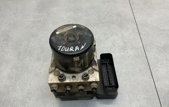 Volkswagen Touran II ABS Pump 1K0907379BL 1K0614517DP