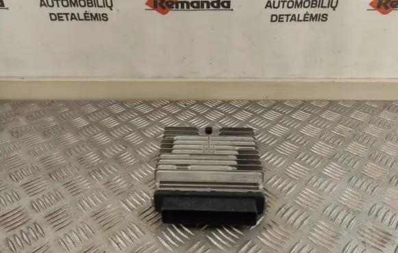 Ford Focus Engine control unit/module 2M5A12A650PD R0411C004E 12220510