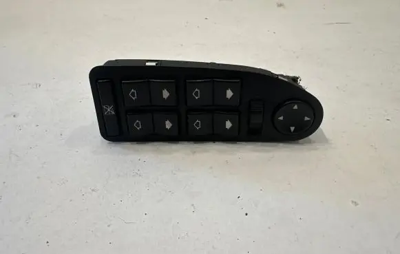 BMW 5 E39 Electric window control switch 6904306 595044