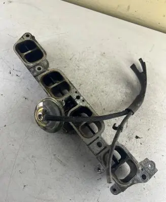 Toyota Avensis T250 Intake manifold