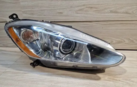 Maserati GranTurismo Headlight/headlamp