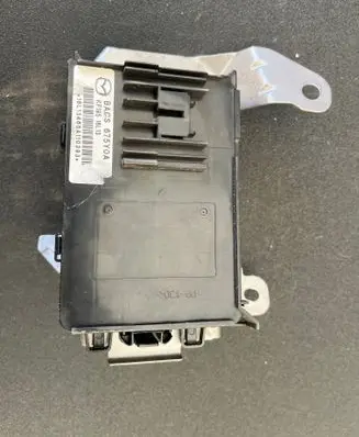 Mazda 3 III Comfort/convenience module BACS675Y0A KF19516L13 016L13465A110393