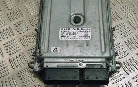 Mercedes-Benz S W221 Engine control unit/module A6421502600