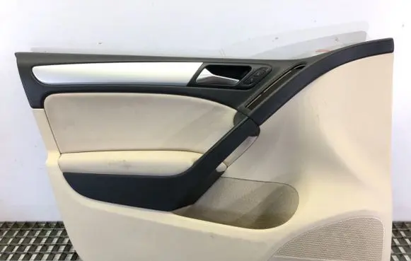 Volkswagen Golf VI Front door card panel trim