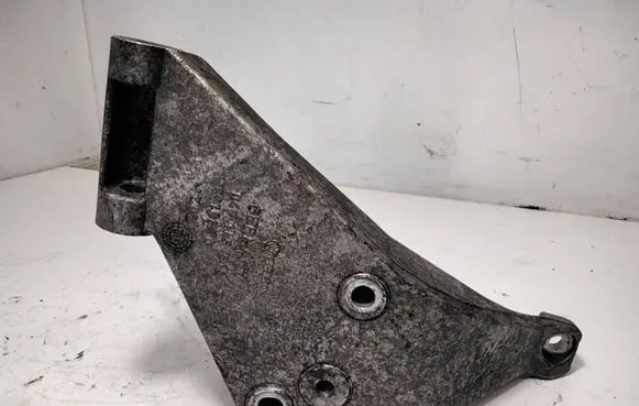 Audi Coupe Power steering pump mounting bracket 048145515 810840