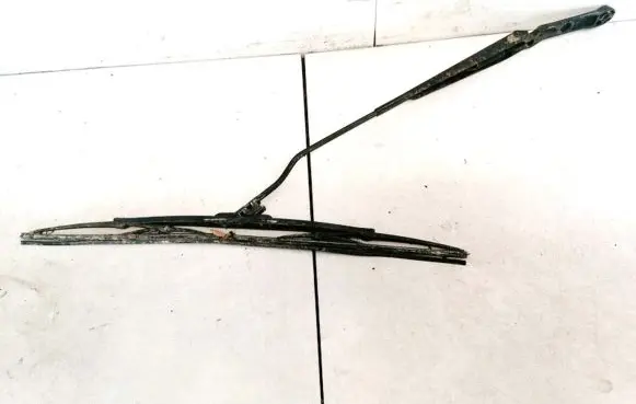 Volkswagen Golf IV Front wiper blade arm 1J1955409A