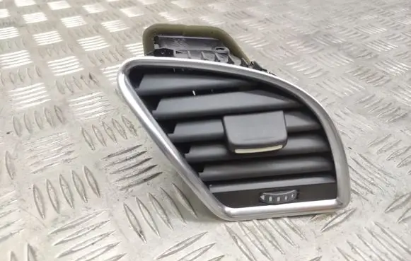 Audi A4 S4 B8 8K Dashboard side air vent grill/cover trim 8T1820902