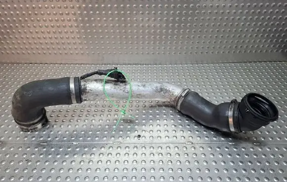 BMW 5 E60 E61 Intercooler hose/pipe S26371799 7793896 7791664
