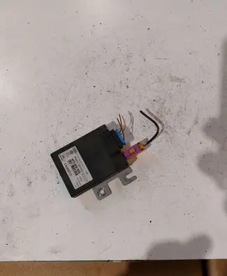 Volkswagen Phaeton Auxiliary heating control unit/module 4F0909509 0073777